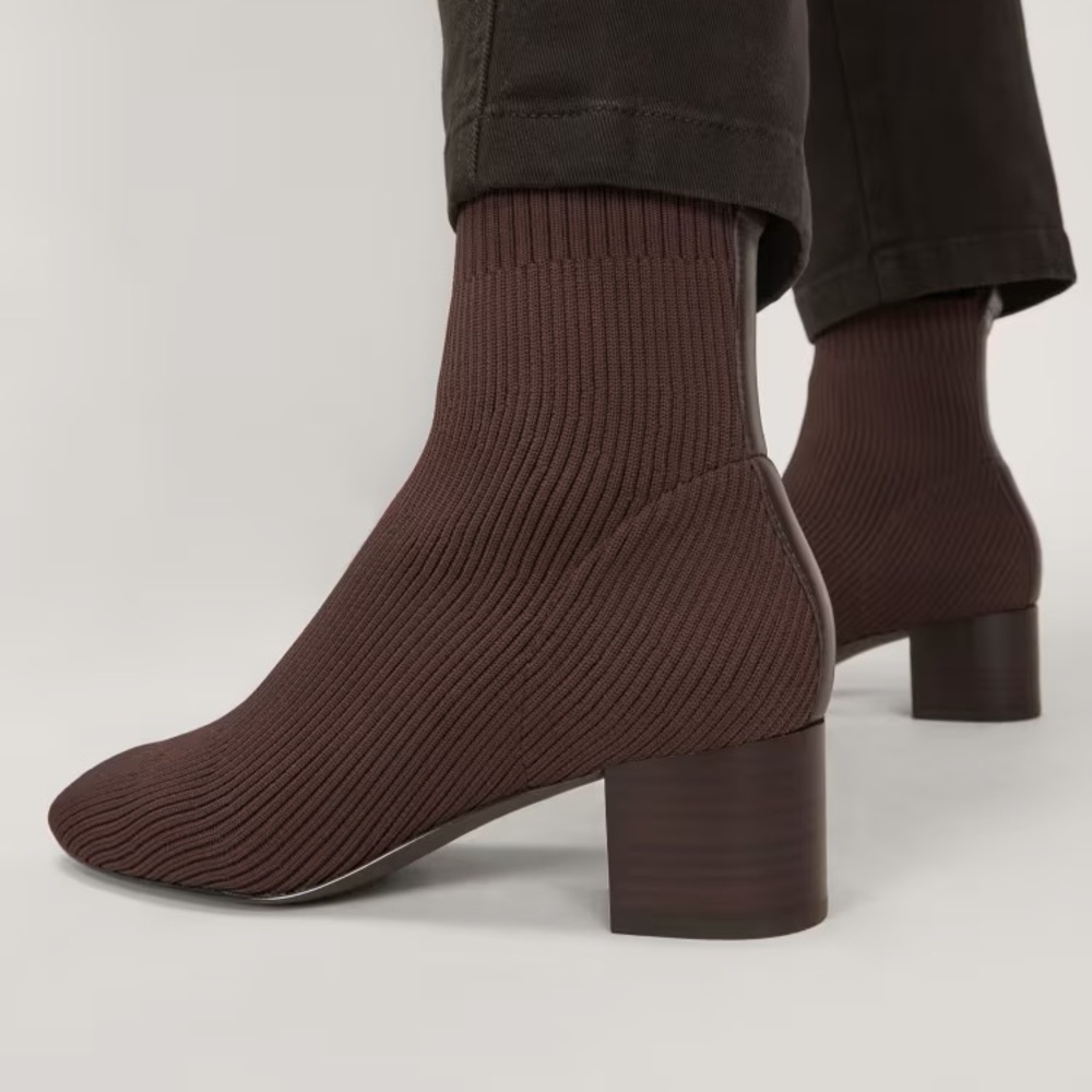 NIB EVERLANE GLOVE BOOT // DARK BROWN